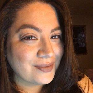 Meet your Posher, Evelina